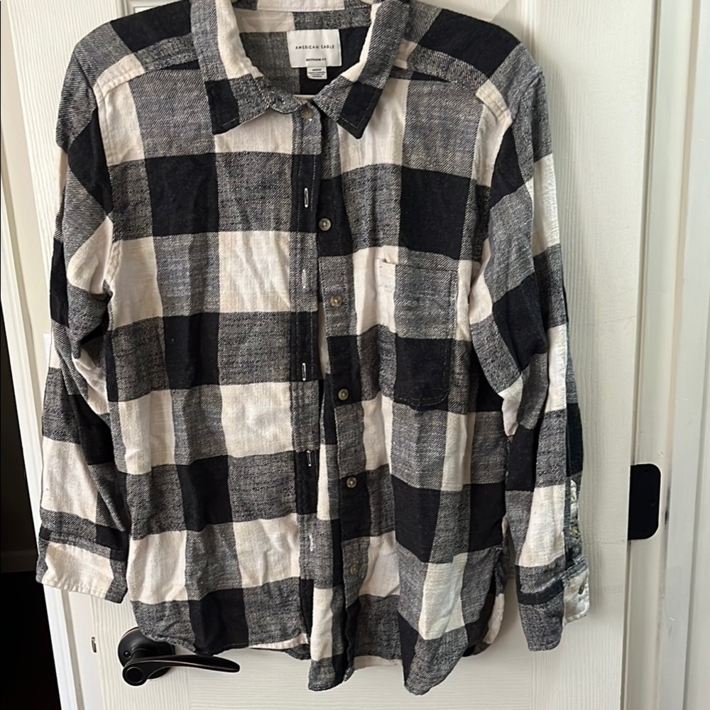 American Eagle Black and White Flannel